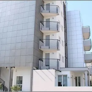 https://aparthotel-royal.hotelslidodijesolo.com
